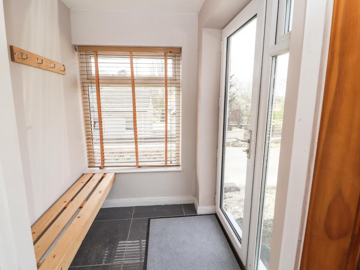 27 Green Road Wrexham Bagian luar foto