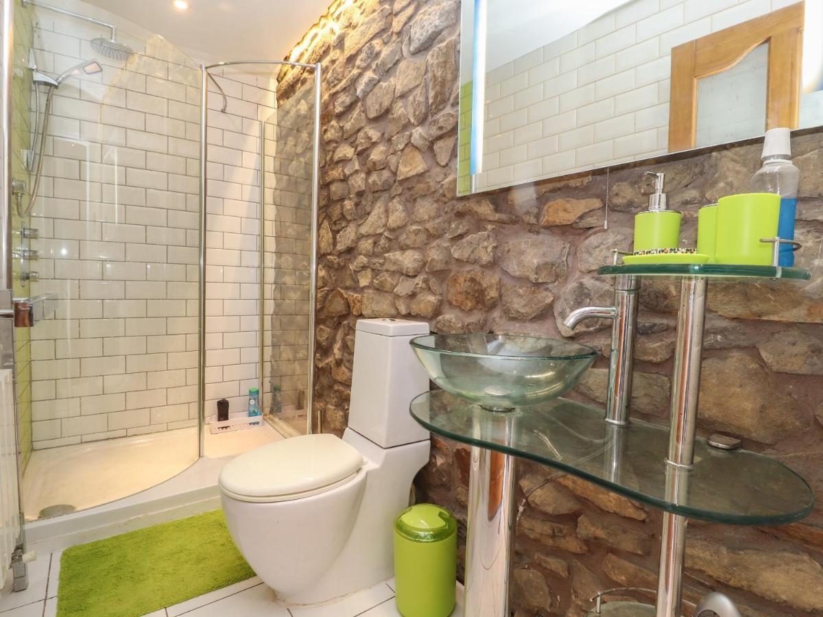 27 Green Road Wrexham Bagian luar foto