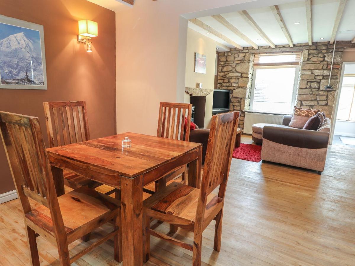 27 Green Road Wrexham Bagian luar foto