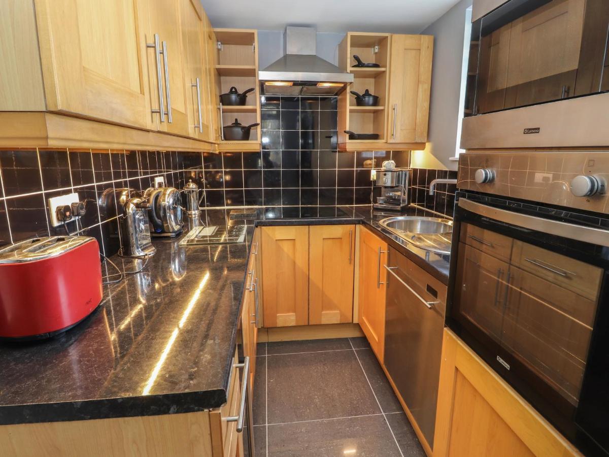 27 Green Road Wrexham Bagian luar foto